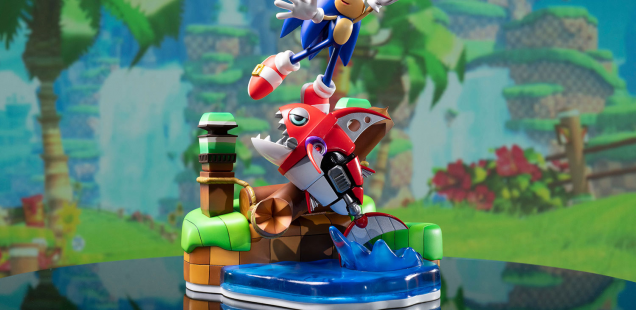 First 4 Figures Sonic vs. Chopper Available to Pre-Order